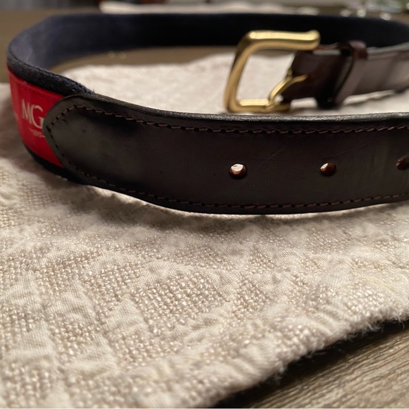 Classy Vineyard Vines Golf Belt Size 34 - Picture 3 of 4